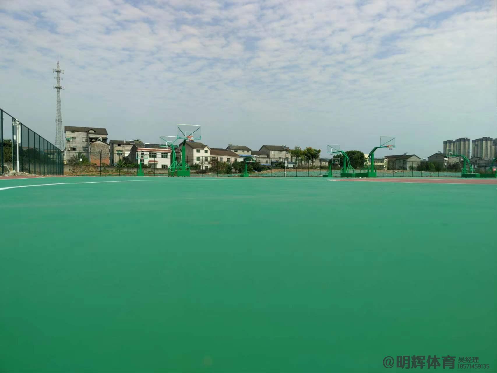 商洛硬地丙烯酸球场的优缺点